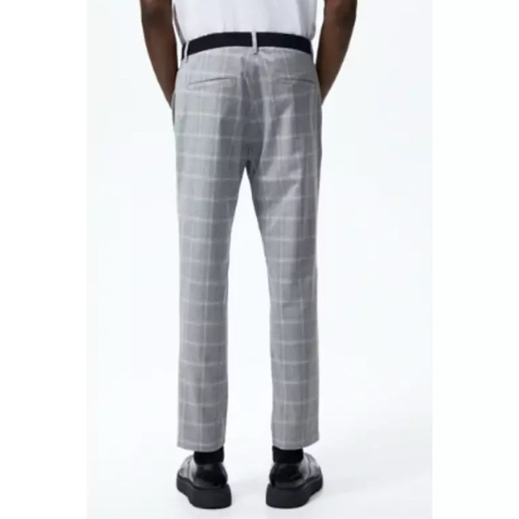 Zara man.  Basic Pants, Black Plaid Belted Straight Leg Driver Pant. Size S - Picture 2 of 9